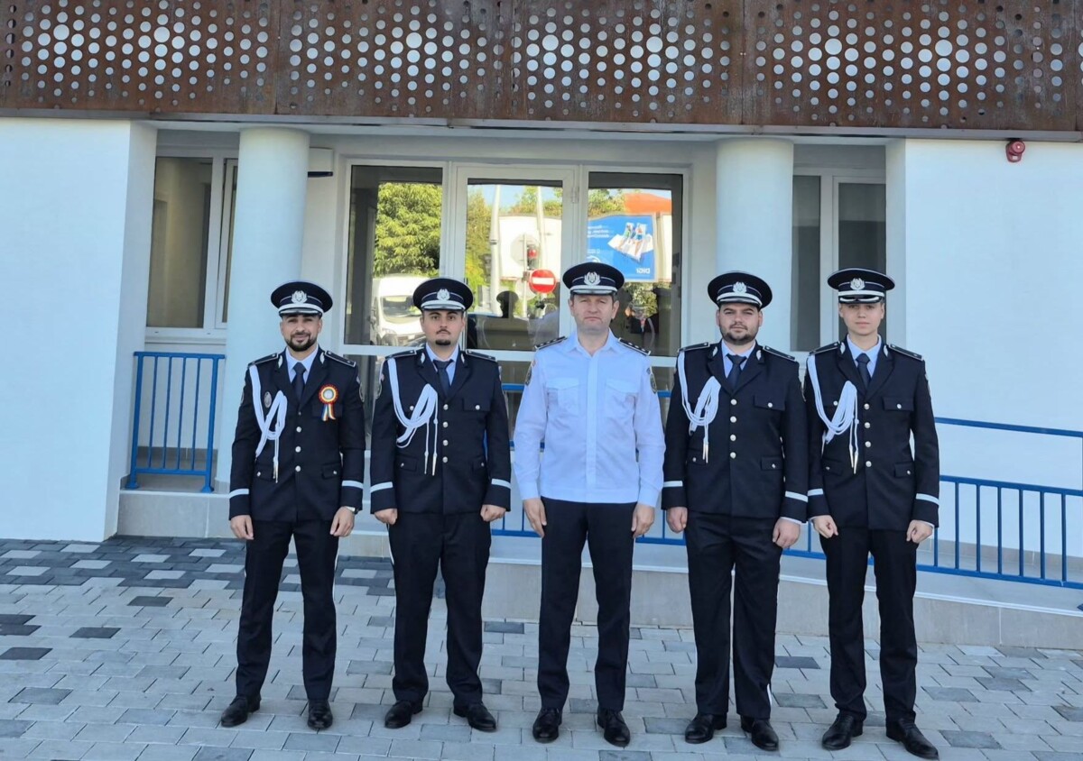 FOTO: Patru ofițeri de investigații criminale, absolvenți ai Academiei de Poliție, s-au alăturat echipei IPJ Alba