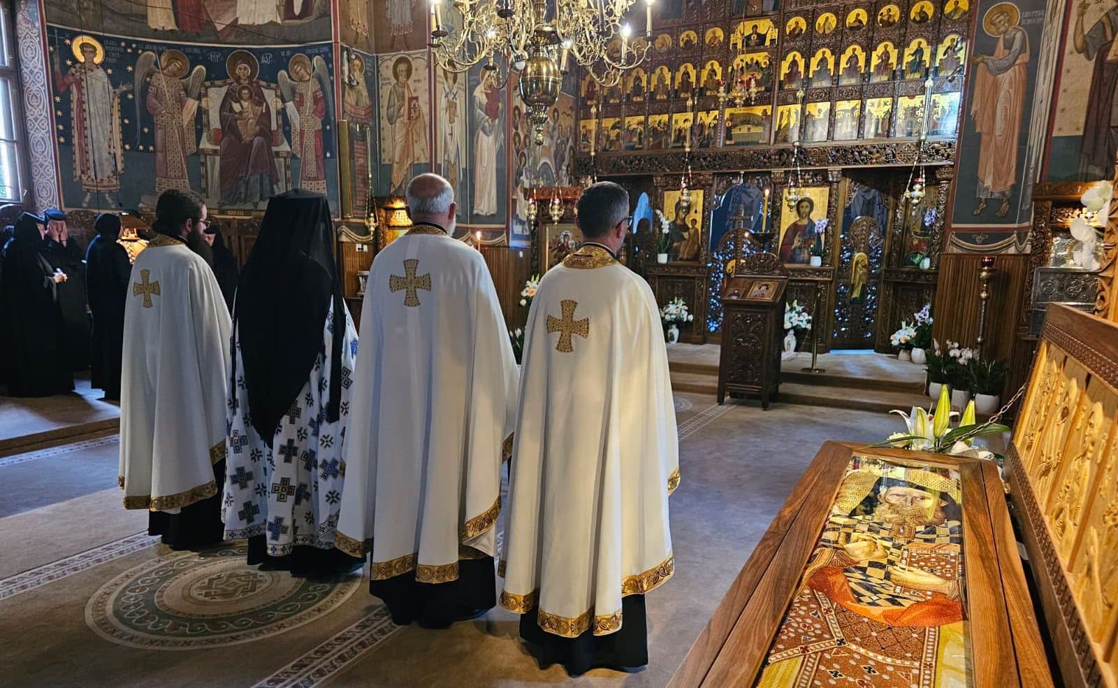 Sfântul Cuvios Dometie cel Milostiv și mama sa, Sfânta Filotimia, prăznuiți la Mănăstirea Râmeț