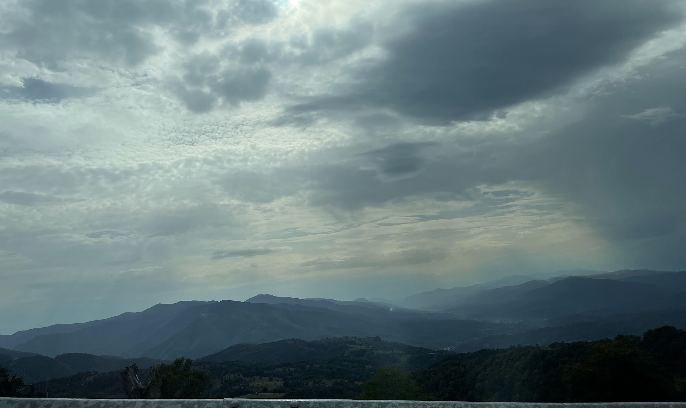 VREMEA în Alba 13–19 iulie: Instabilitate atmosferică, ploi și furtuni, dar și temperaturi de 30 de grade. Prognoza meteo pe zile