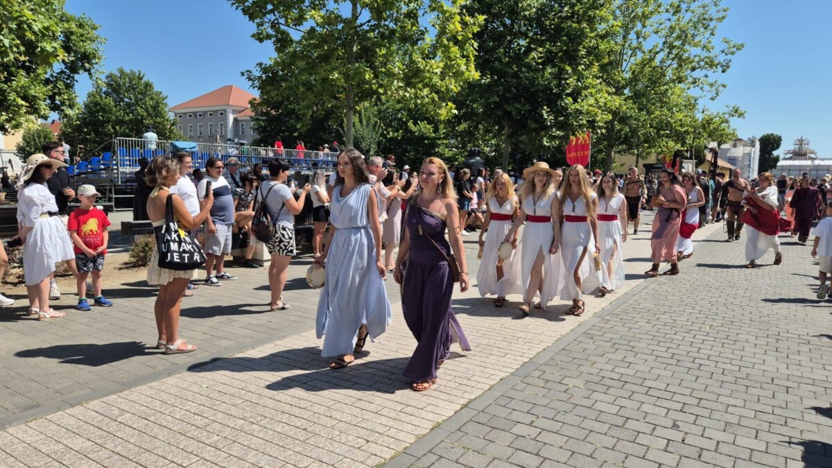 Program duminică 16 august Festivalul Roman Apulum la Alba Iulia. Ce poți vedea și face în ultima zi a evenimentului