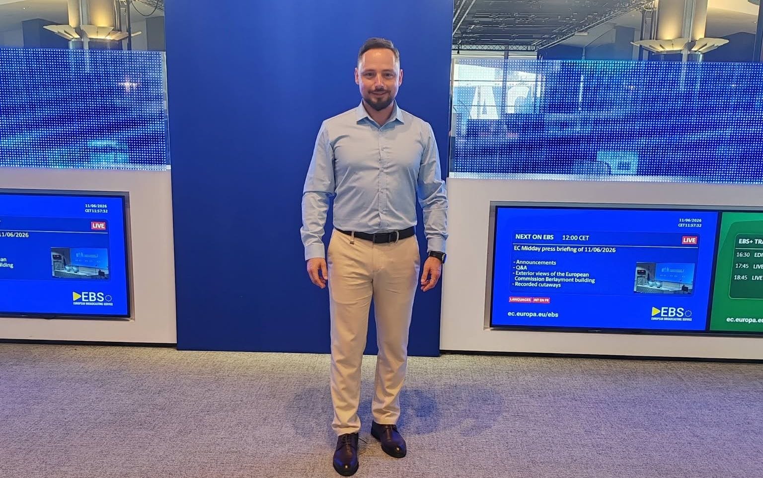 Fost candidat la Primăria Cugir din partea USR, numit administrator special al unei societăți din domeniul de apărare