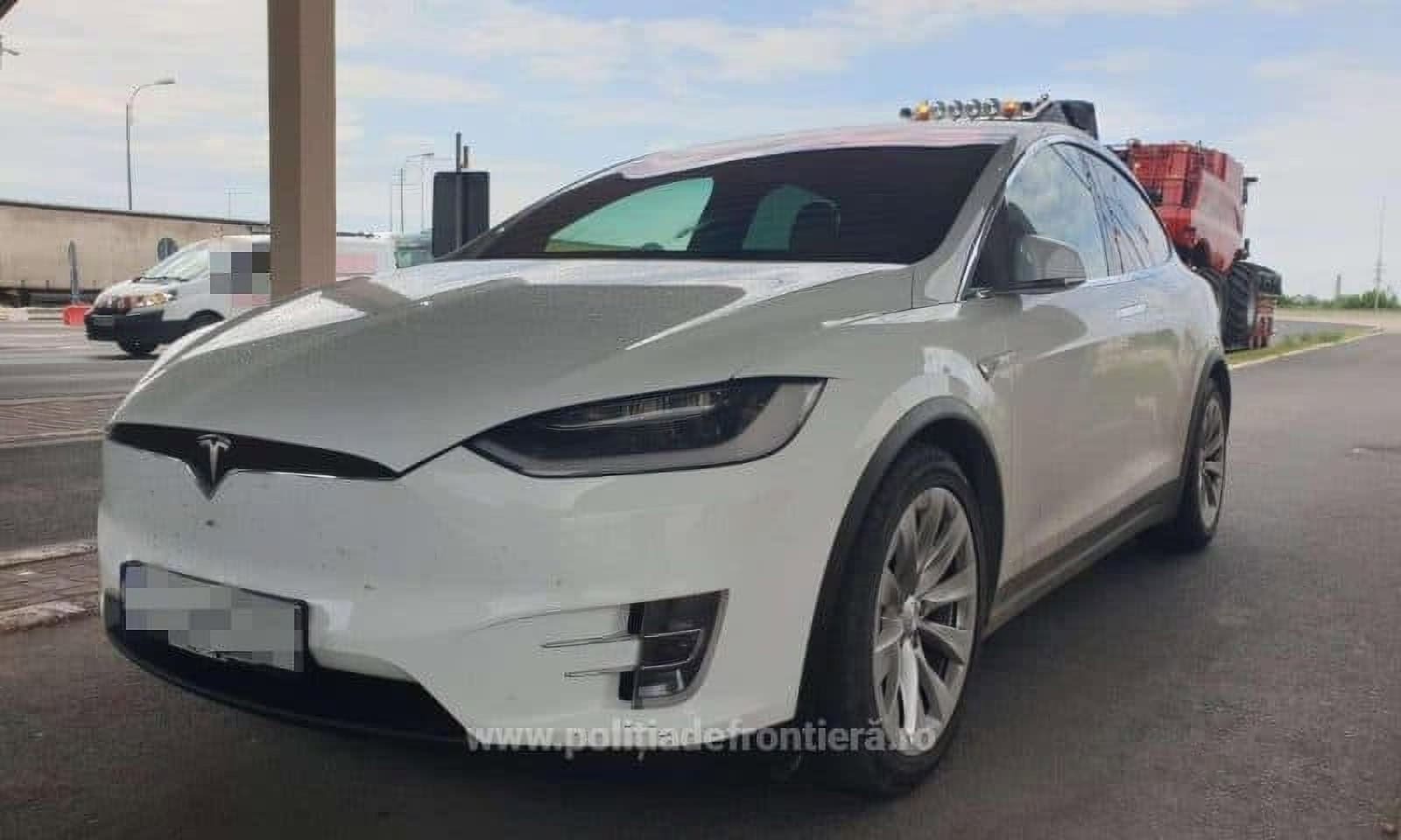 Aproape 3 milioane de mașini Tesla, rechemate în service. Problemele pot apărea în caz de accident. Ce soluții oferă producătorul