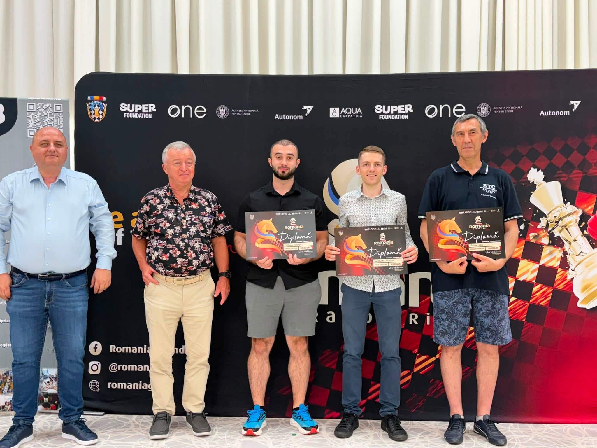 FOTO: Șahistul albaiulian Mihnea Costachi, printre câștigătorii Grand Prix Romania, etapa de șah rapid de la Alba Iulia
