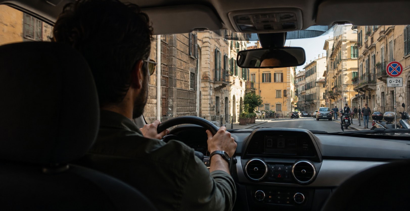 Țările și destinațiile de vacanță cu cei mai agresivi șoferi. Comportamente îi enervează cel mai mult pe participanții la trafic