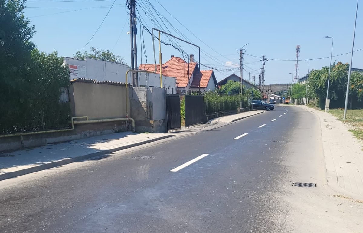 SPAP Sebeș: Străzile din municipiu și din localitățile aparținătoare, stropite cu apă pentru reducerea temperaturii asfaltului