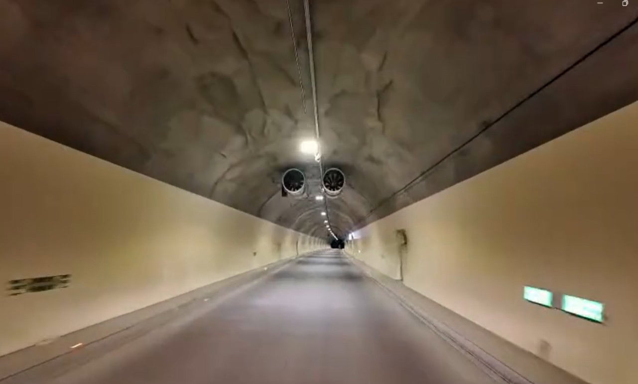 Tunelul Momaia de pe Autostrada Sibiu - Pitești a fost finalizat. Noi imagini de pe Secțiunea 4